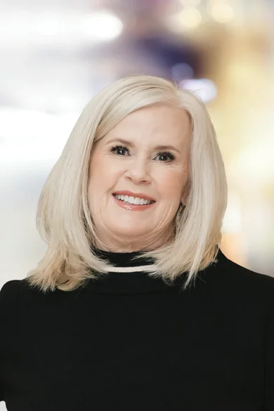 Portrait of Missy Miller Aldave, REALTOR® | NRLUX.